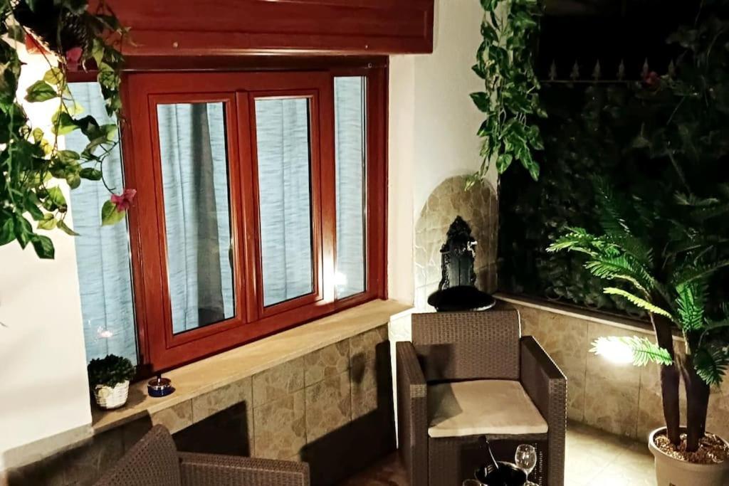 Borgo Loreto Napoli Bagian luar foto