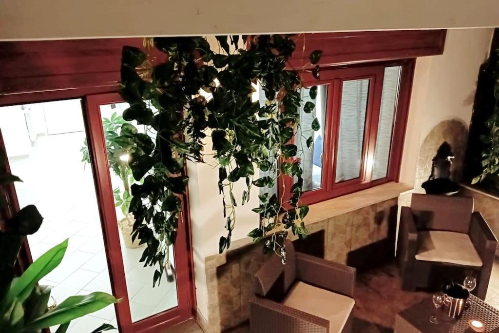 Borgo Loreto Napoli Bagian luar foto