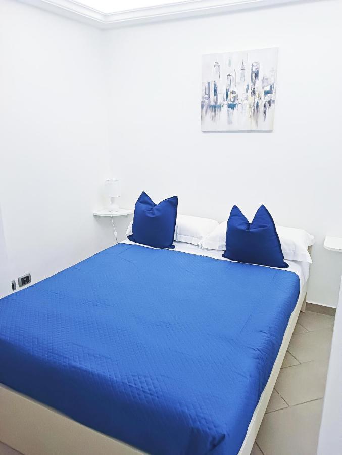 Borgo Loreto Napoli Bagian luar foto
